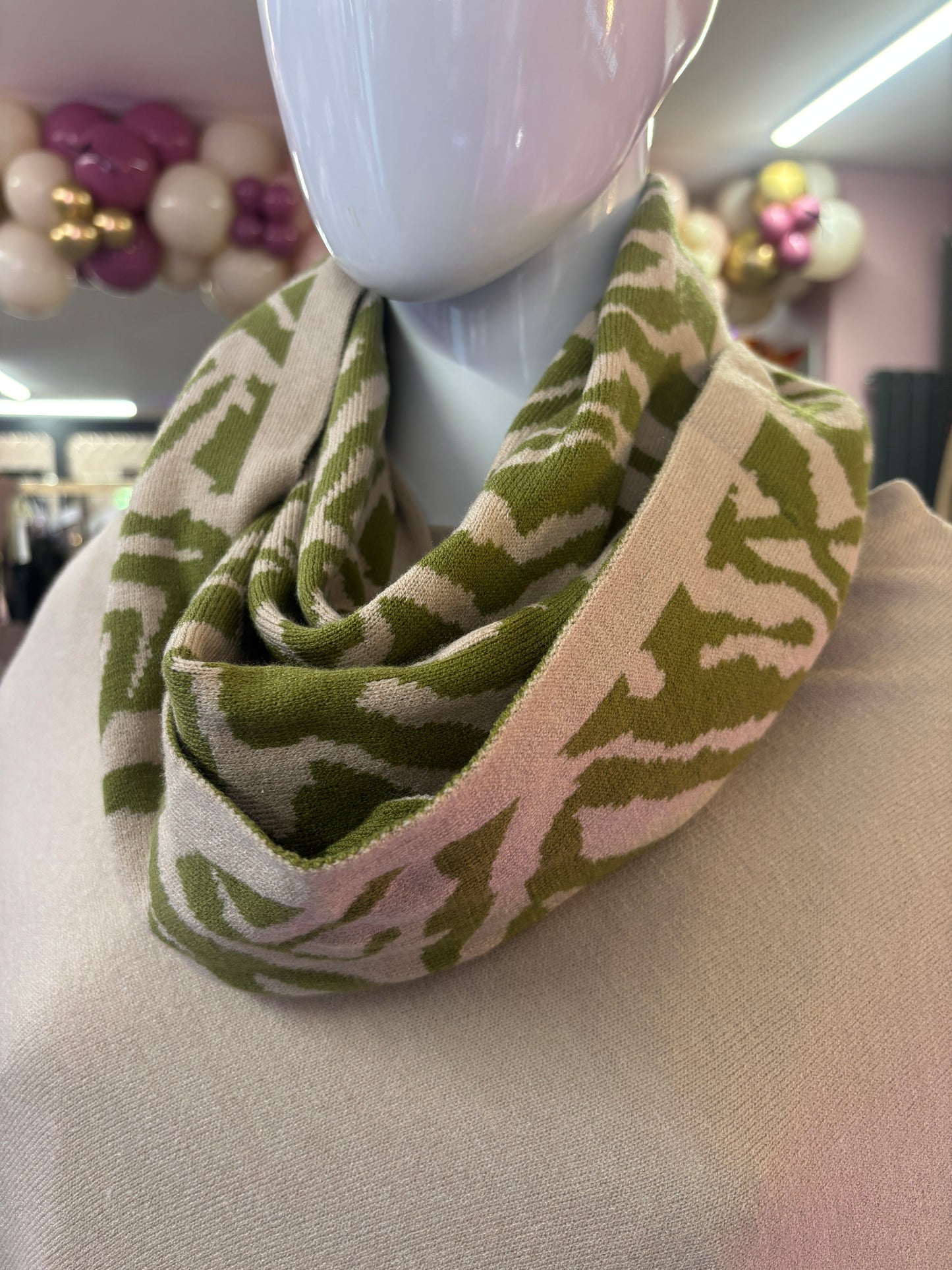 Beige snood