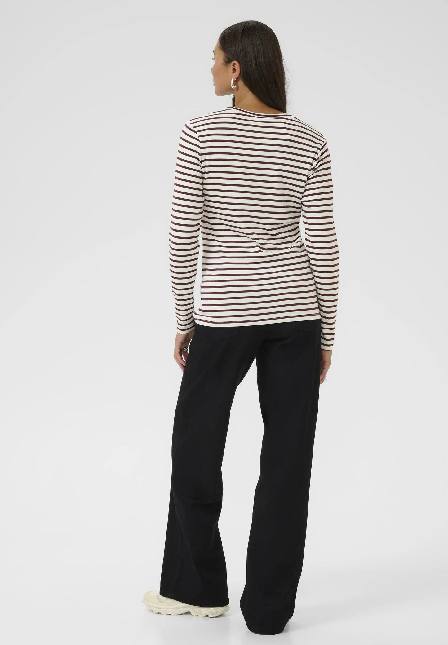 Liddy T-Shirt Chalk Windsor Wine