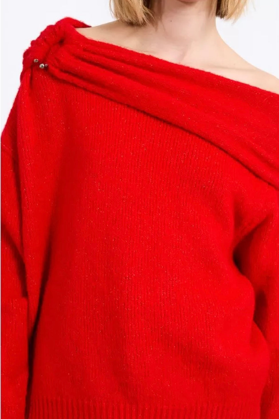 ASYMMETRICAL KNIT SWEATER