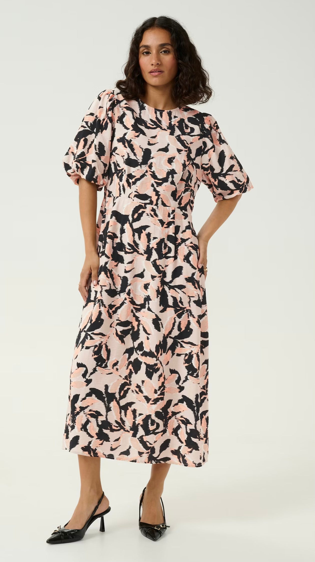 KApaco Dress