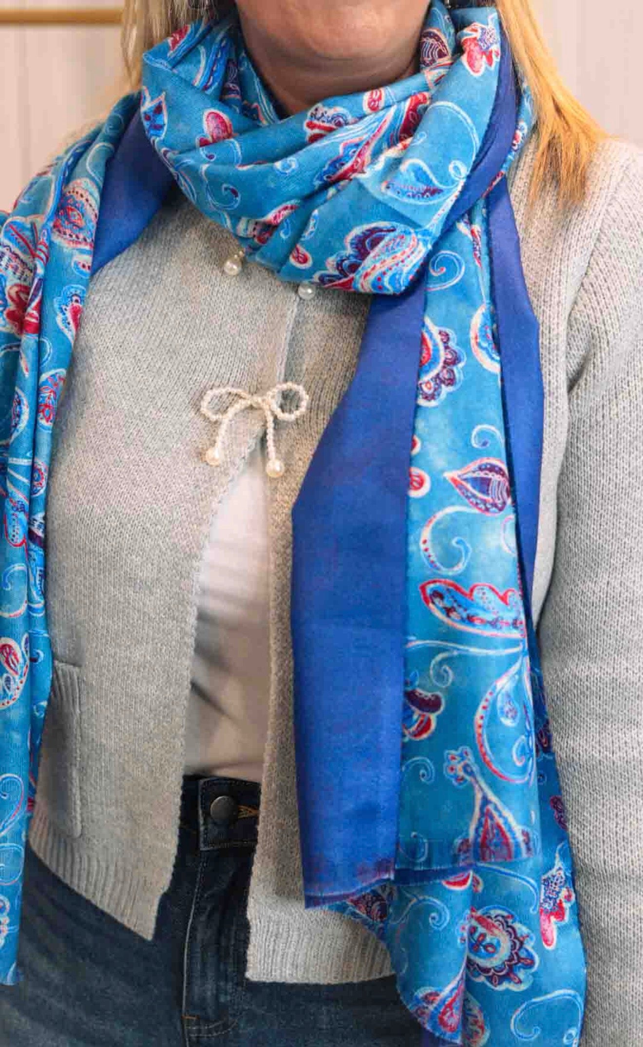 Cindy Scarf