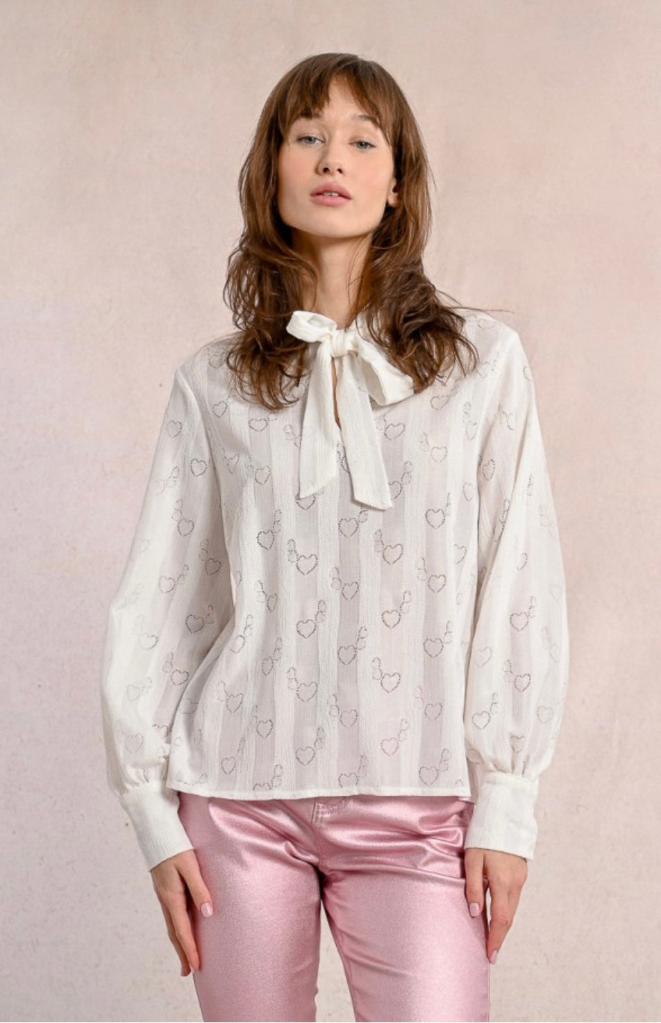 HEART-PATTERNED BOW BLOUSE