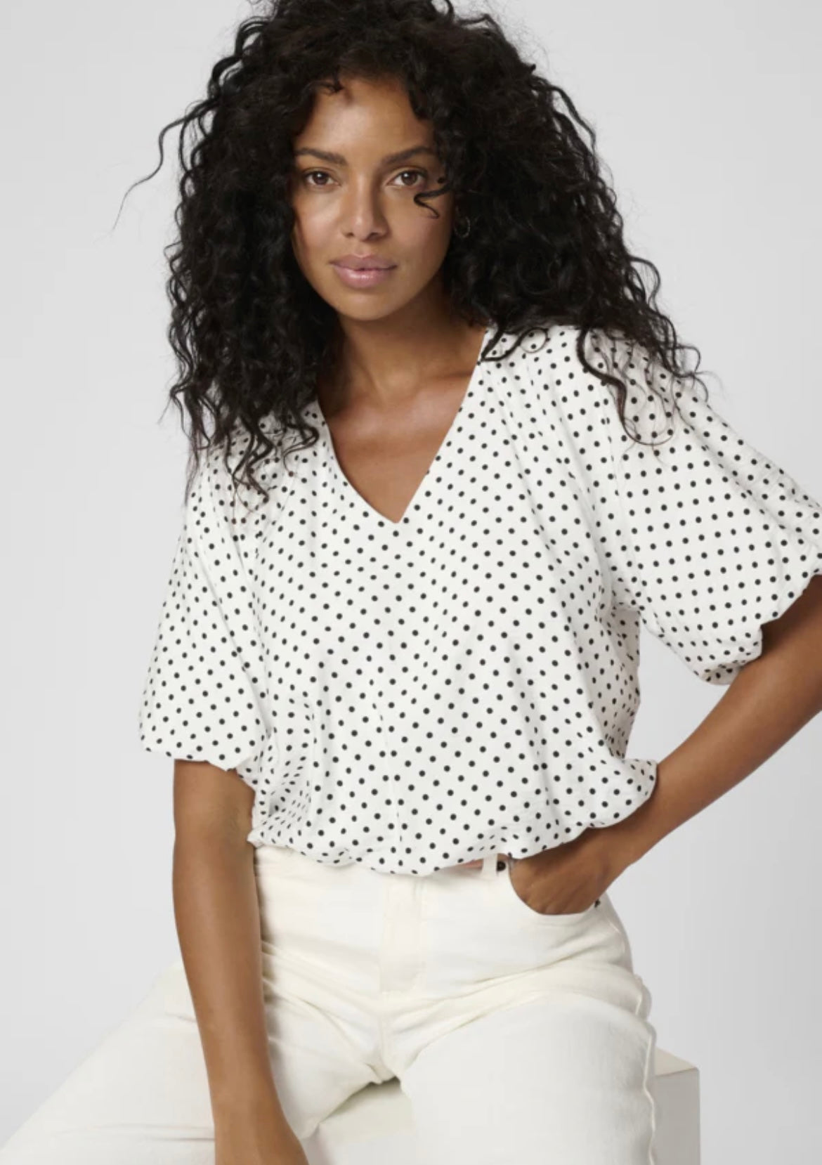 KAgwen Blouse