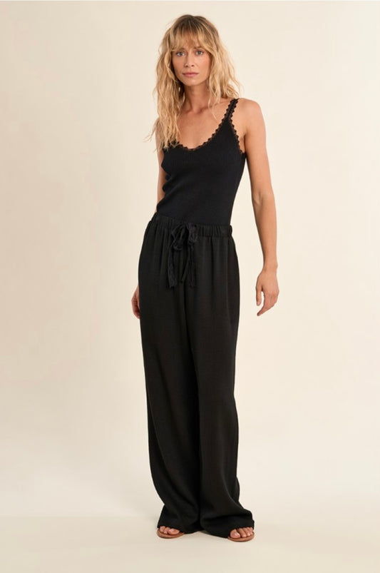 FLOWY, HIGH-WAISTED TROUSERS