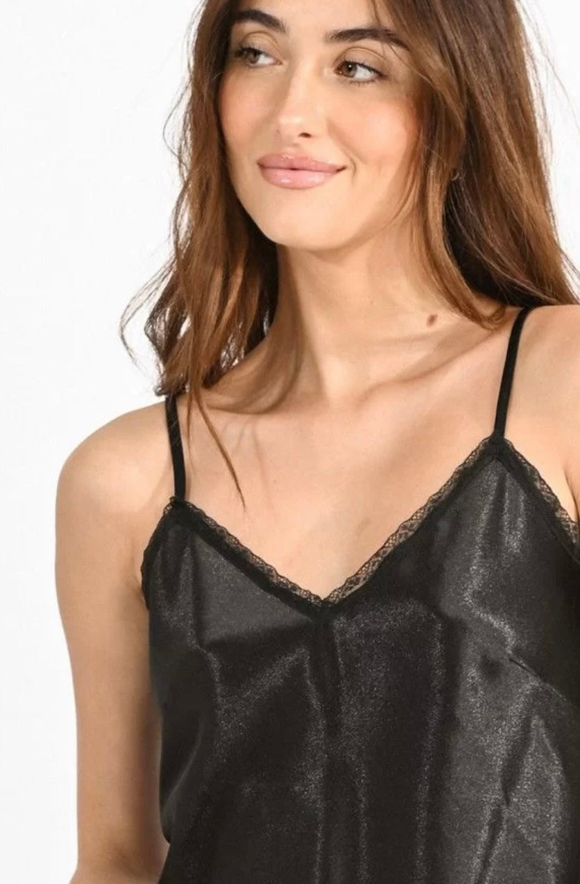 Black molly cami