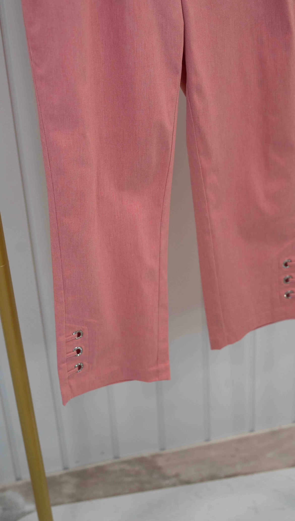 Pinns 408C Coral