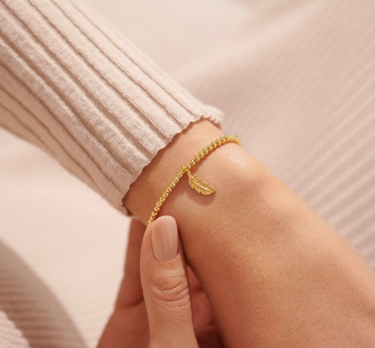 Gold A Little 'Feathers Appear When Loved Ones Are Near' Bracelet