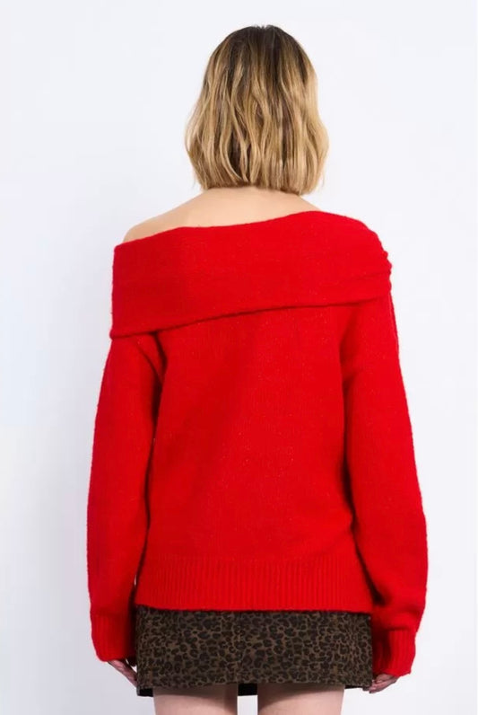 ASYMMETRICAL KNIT SWEATER