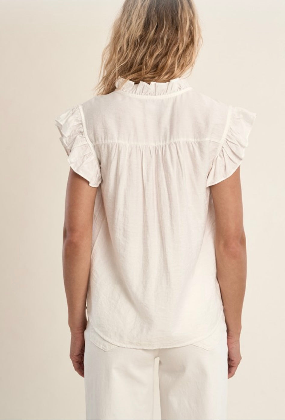 RUFFLE BLOUSE TOP
