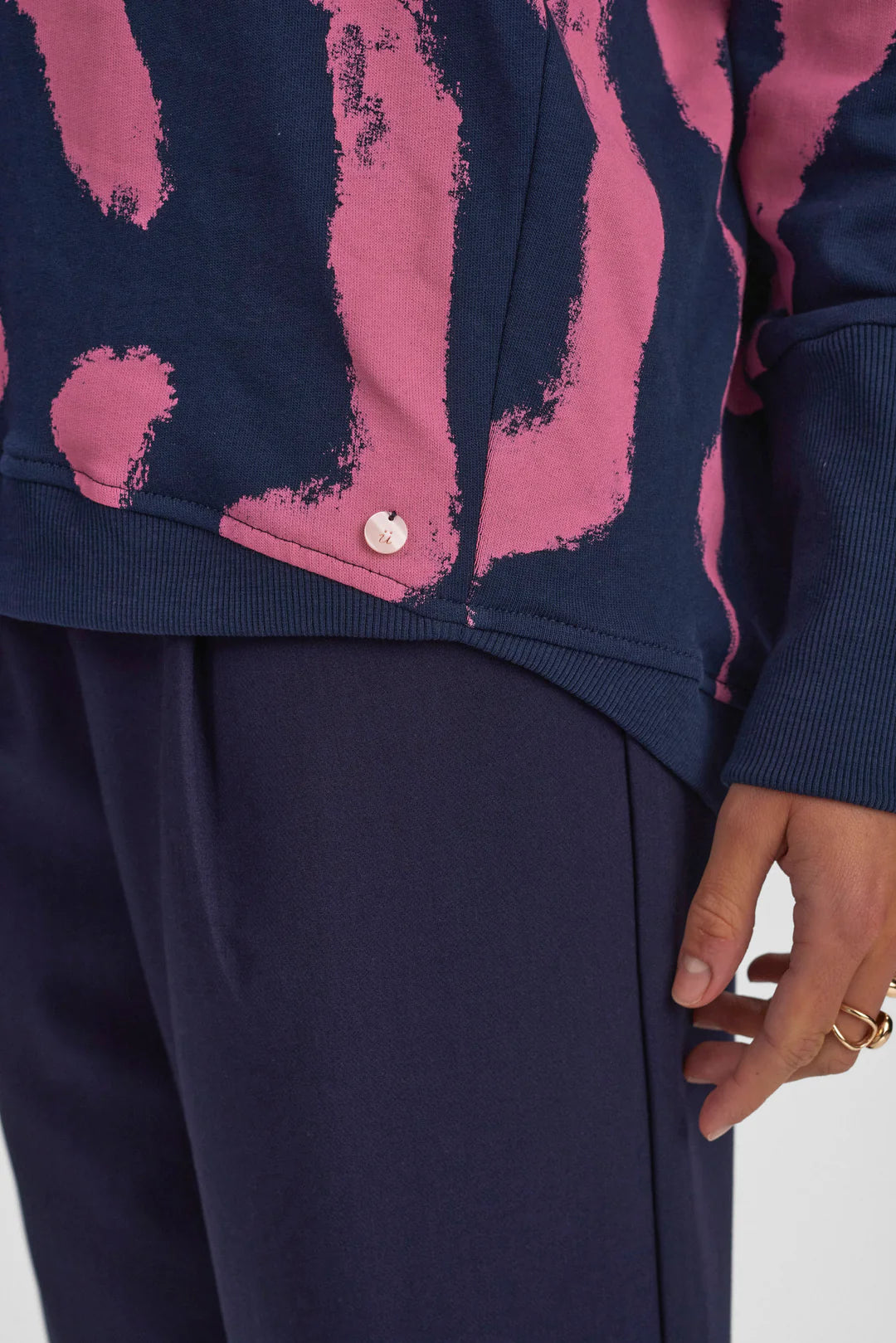 NUNIKOLA STROKES SWEAT- PINK CARNATION