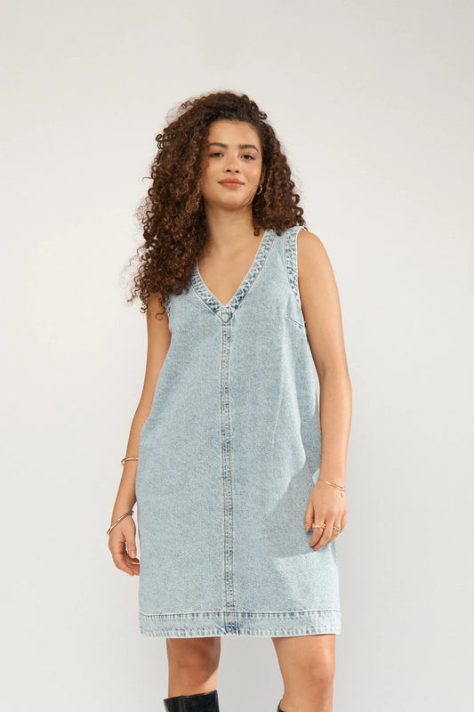 Nuirina Dress