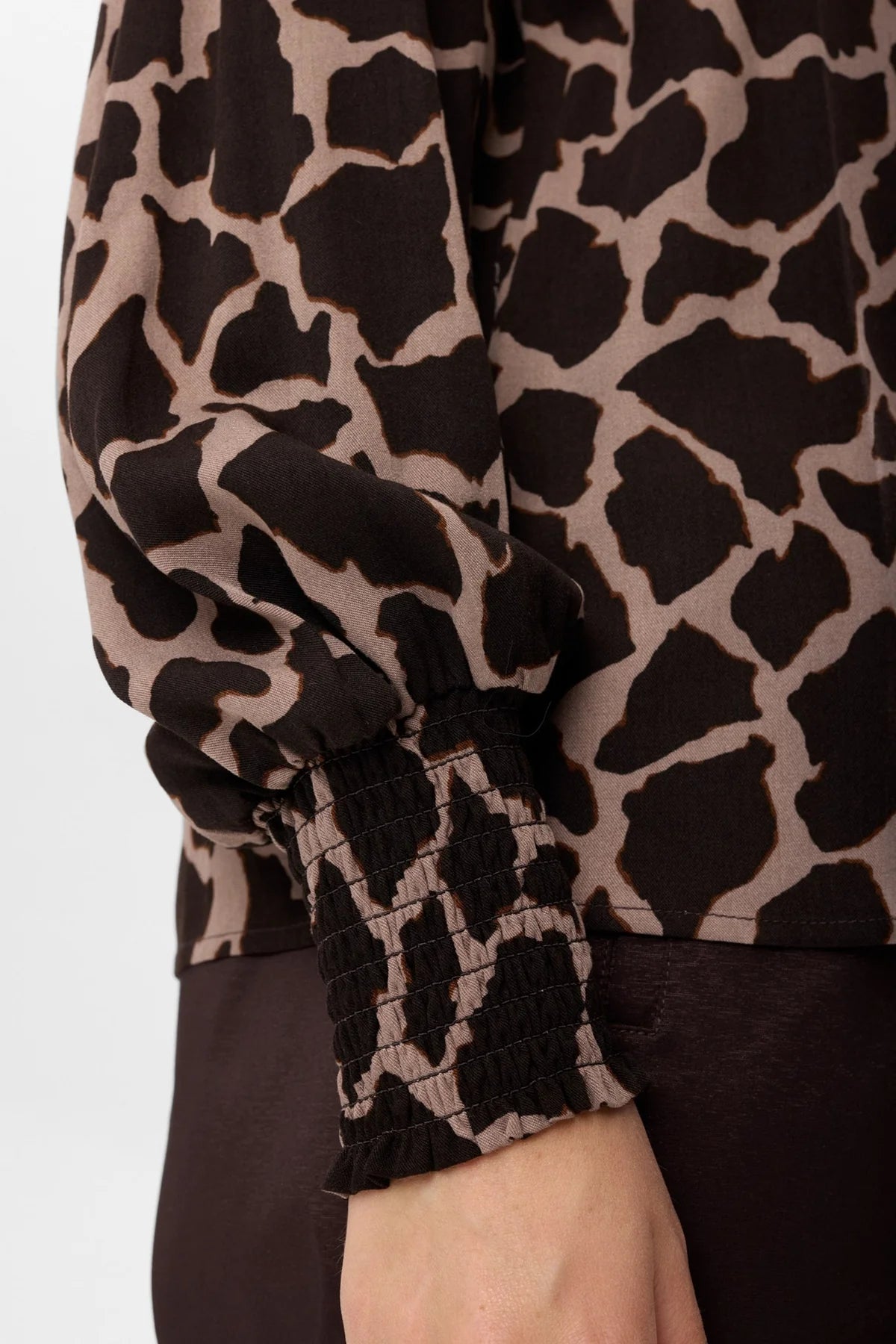 HANA SHIRT - Black Coffee