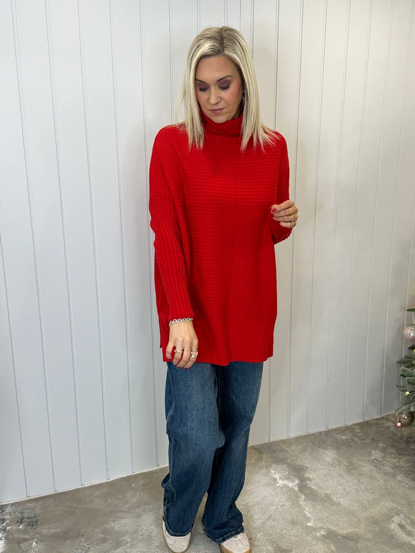 Red longline Jumper