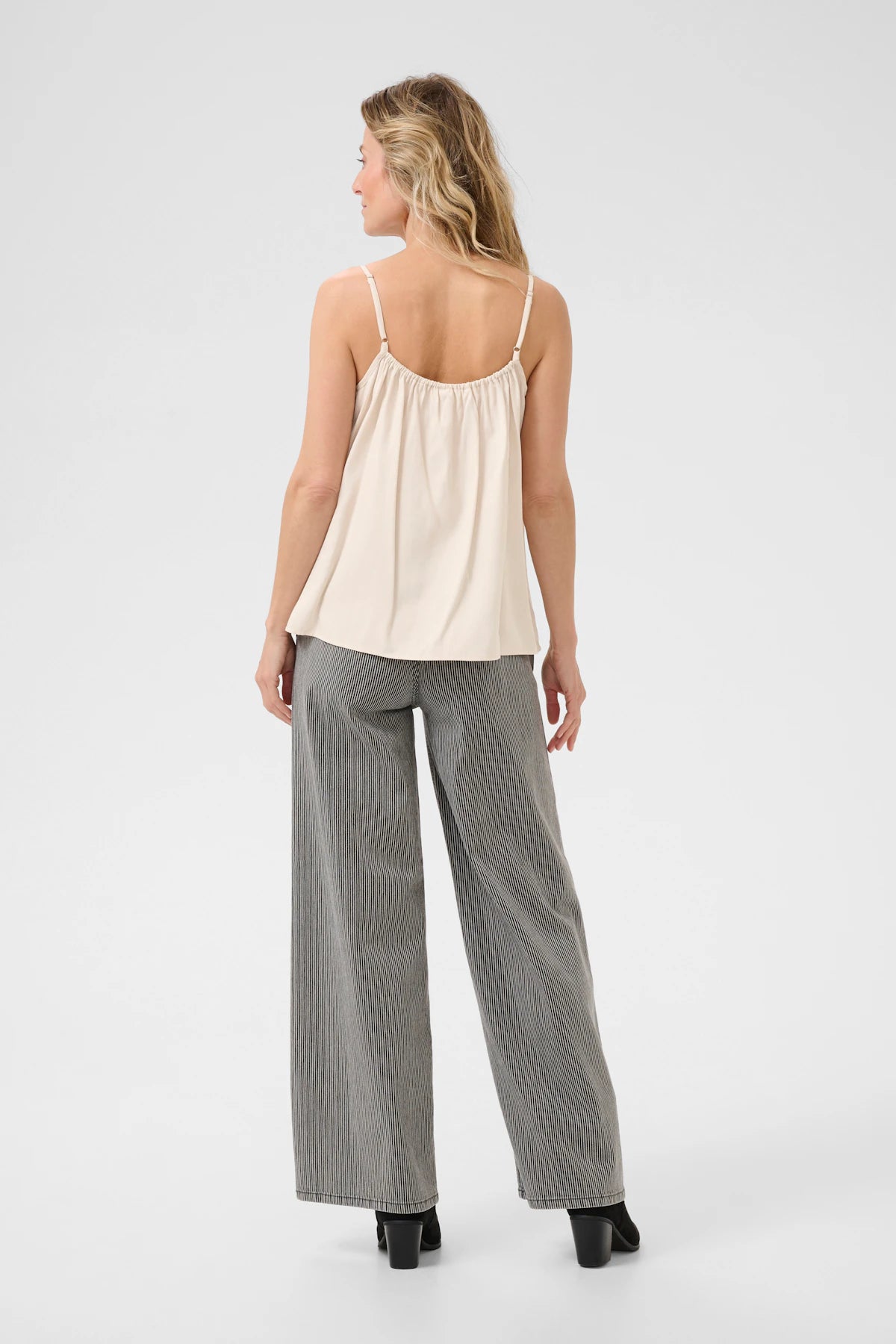 Cranna Top scroll