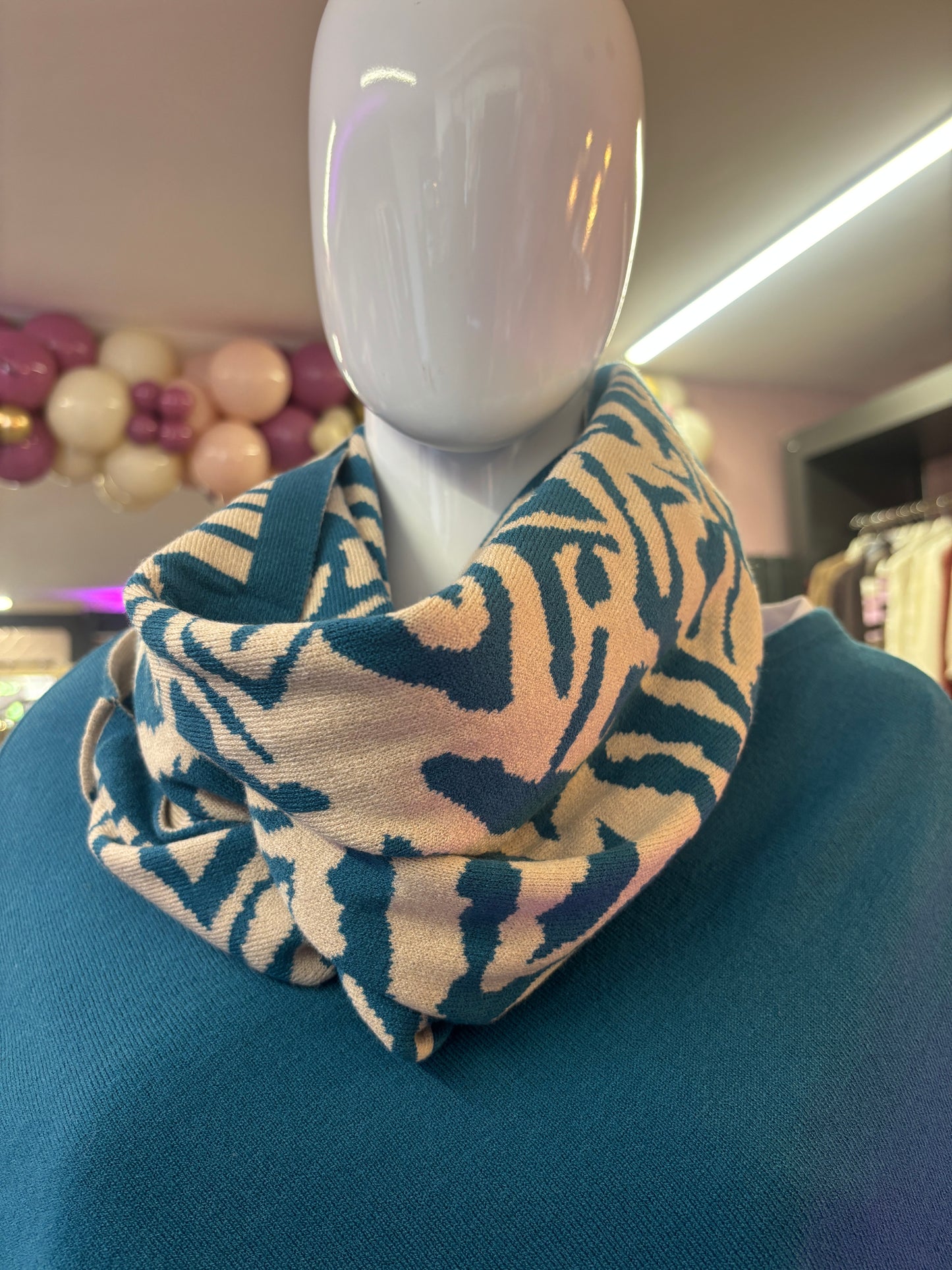 Teal snood