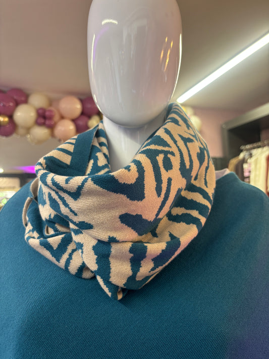 Teal snood
