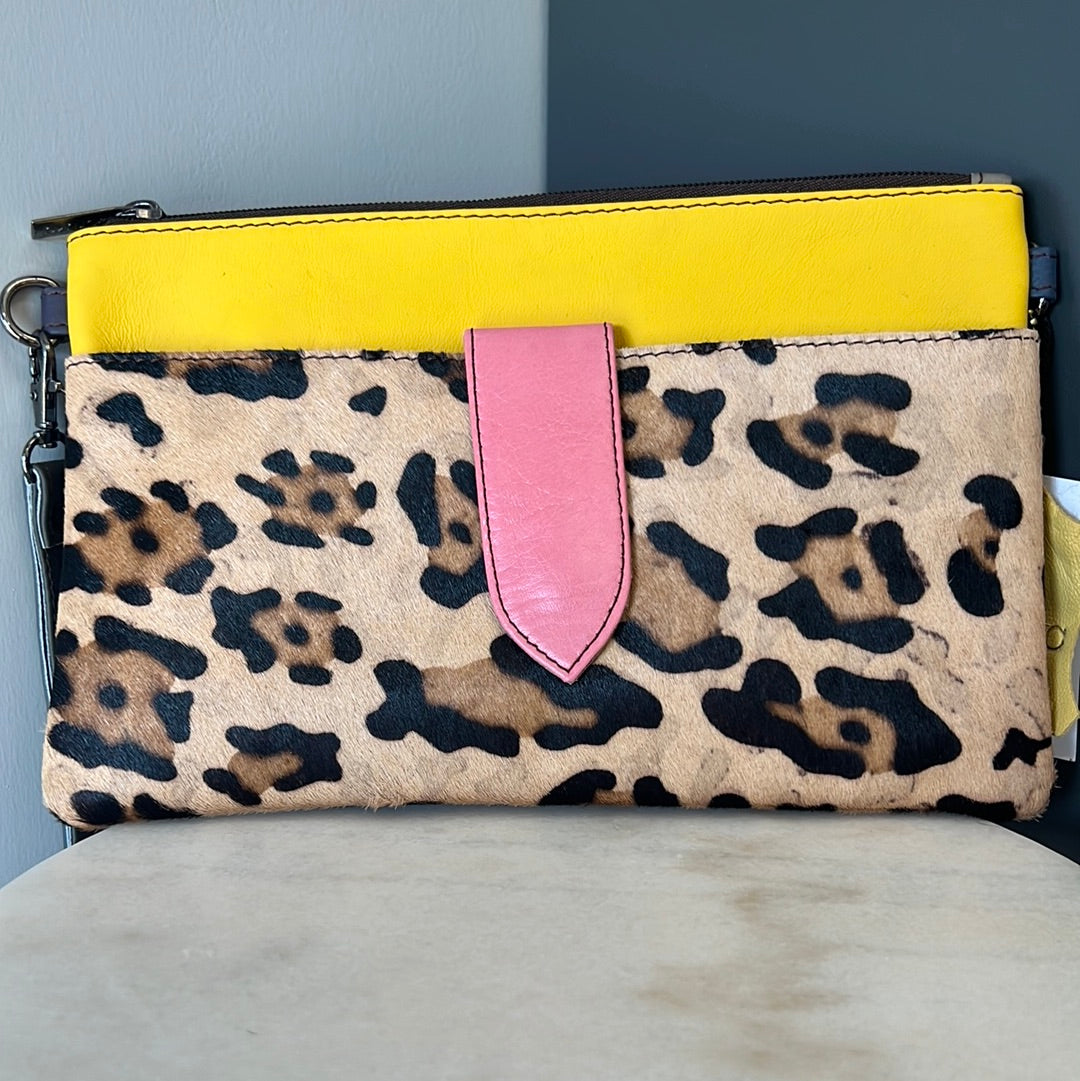 SORUKA LEATHER WRISTLET BAG - YELLOW LEOPARD (2)