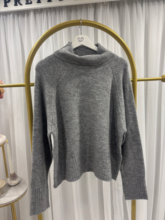 Erin rollneck (grey)