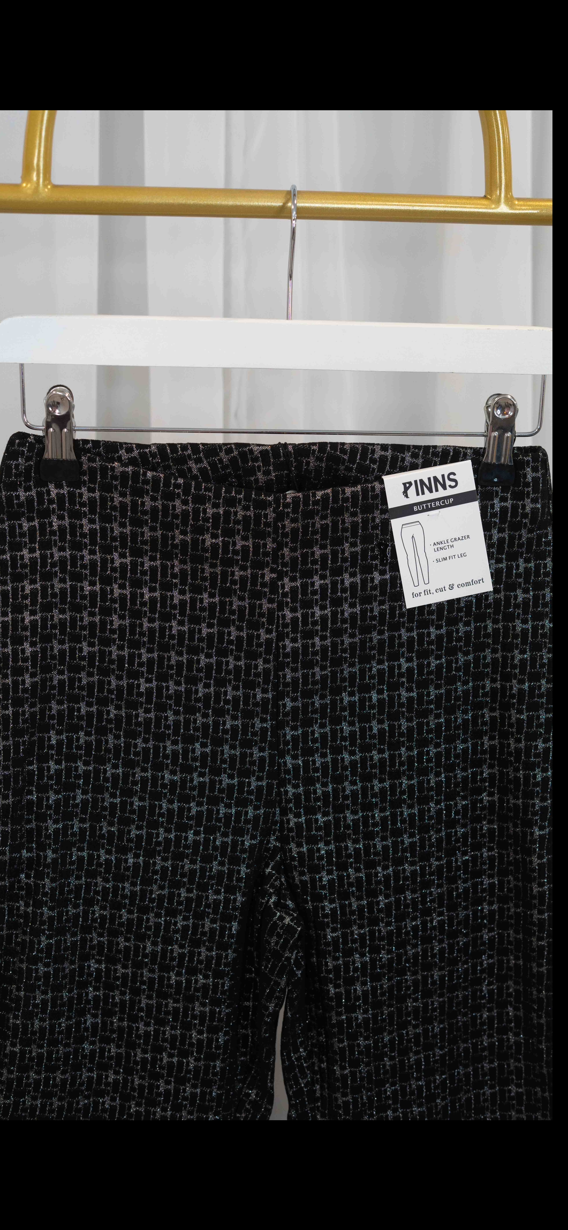 Pinns Black/Silver Tile 302CT