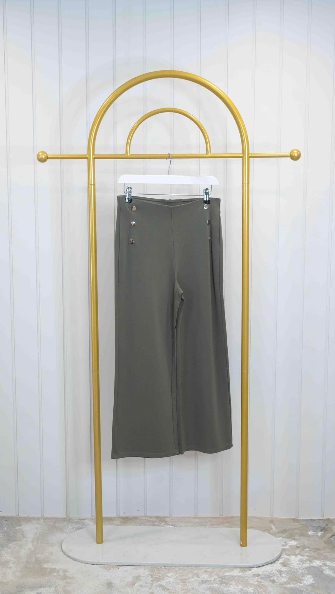 Pinns 584C khaki