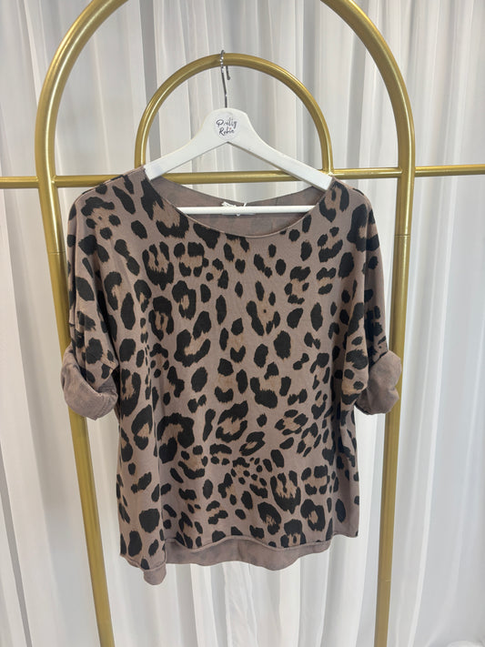 Leopard top