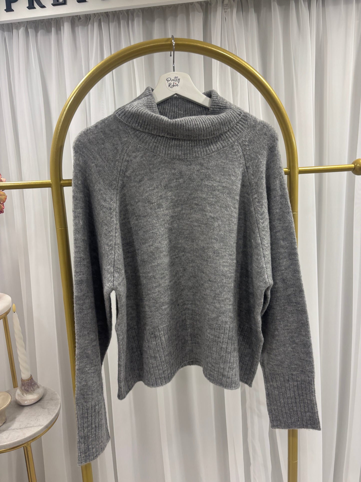 Erin rollneck (grey)