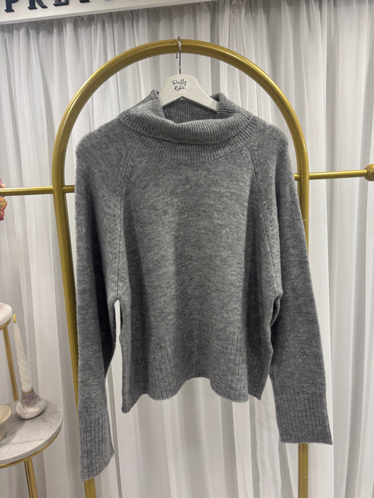 Erin rollneck (grey)
