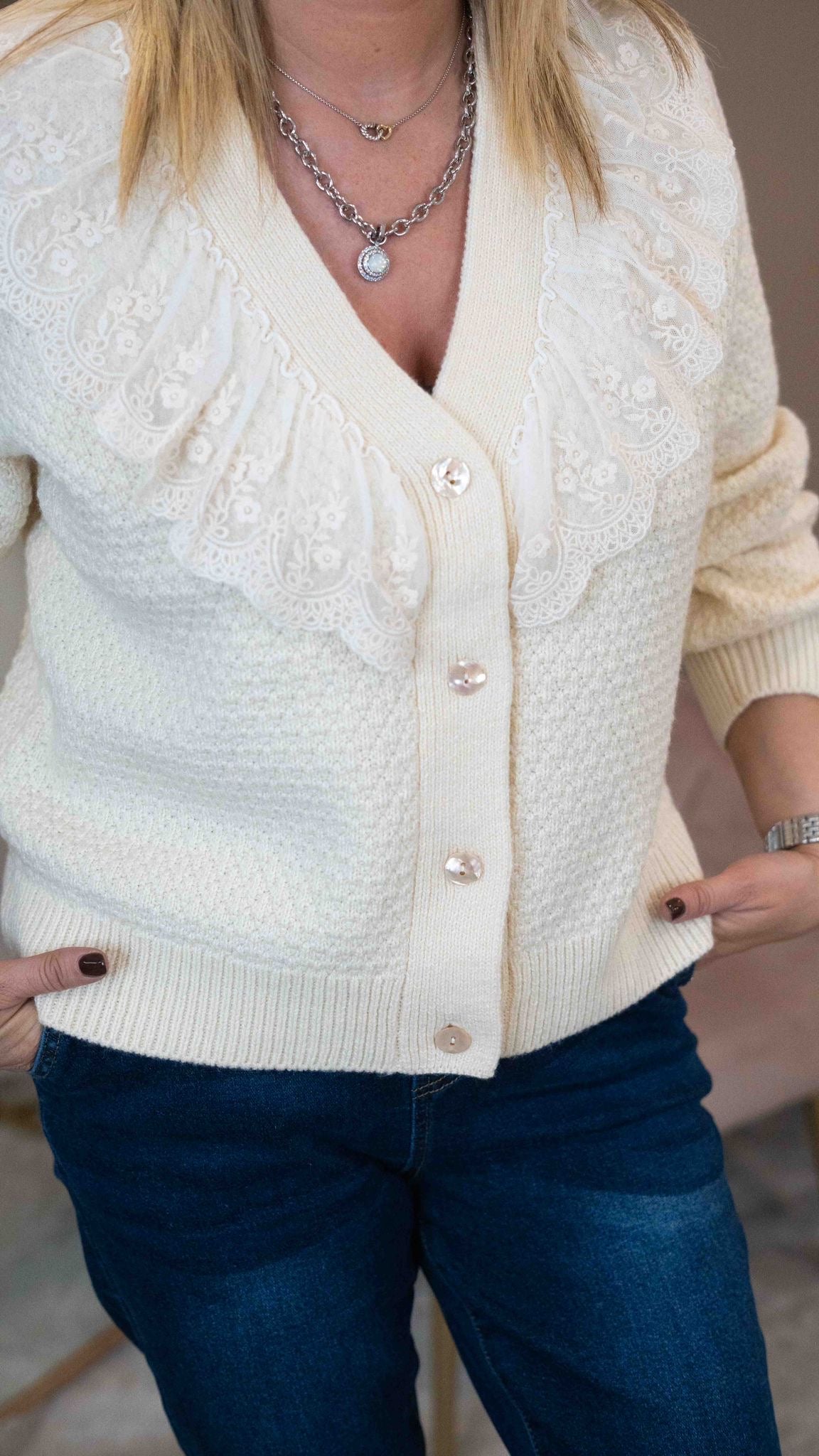 JANIE RUFFLE CARDIGAN