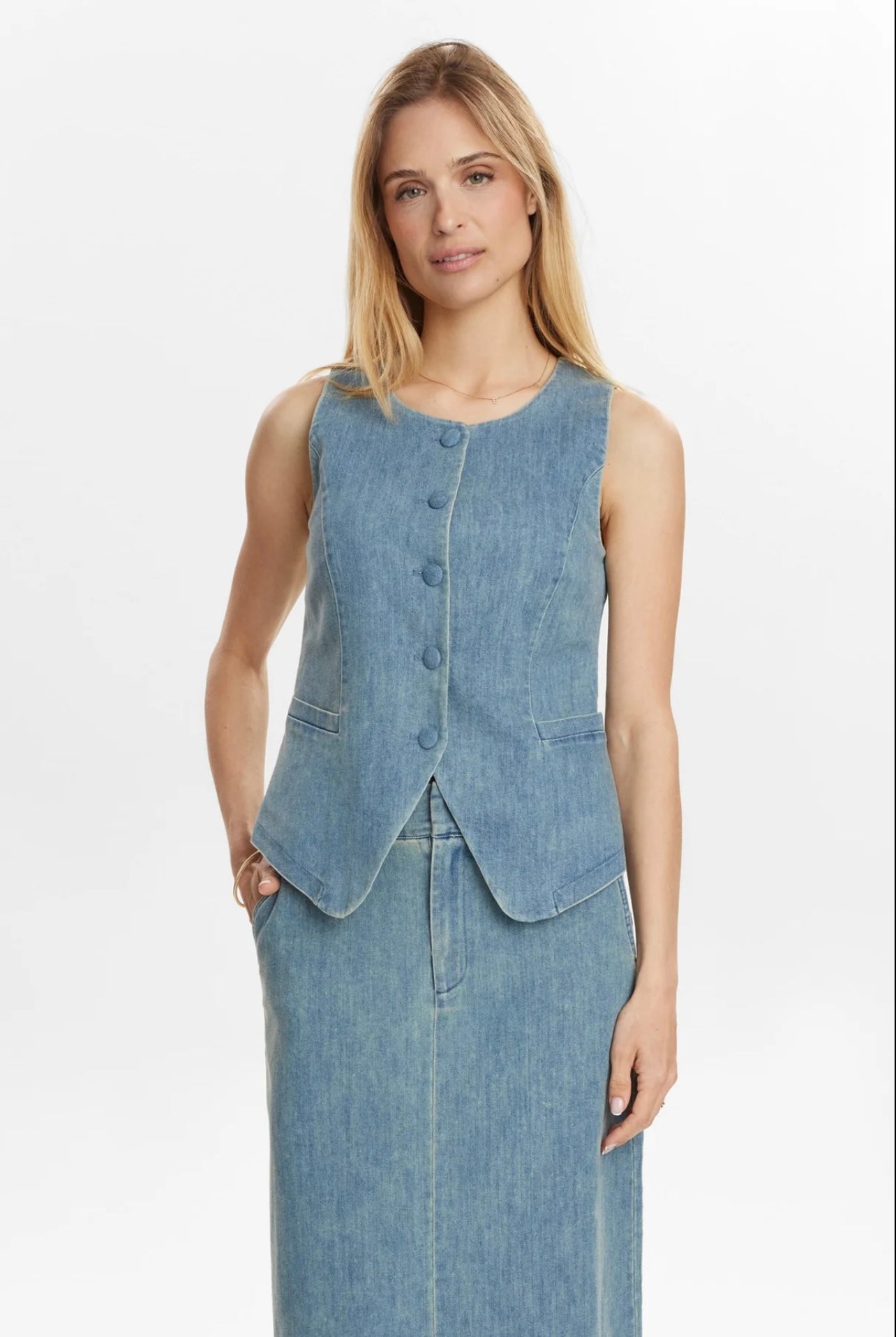 NUALETTA - VEST