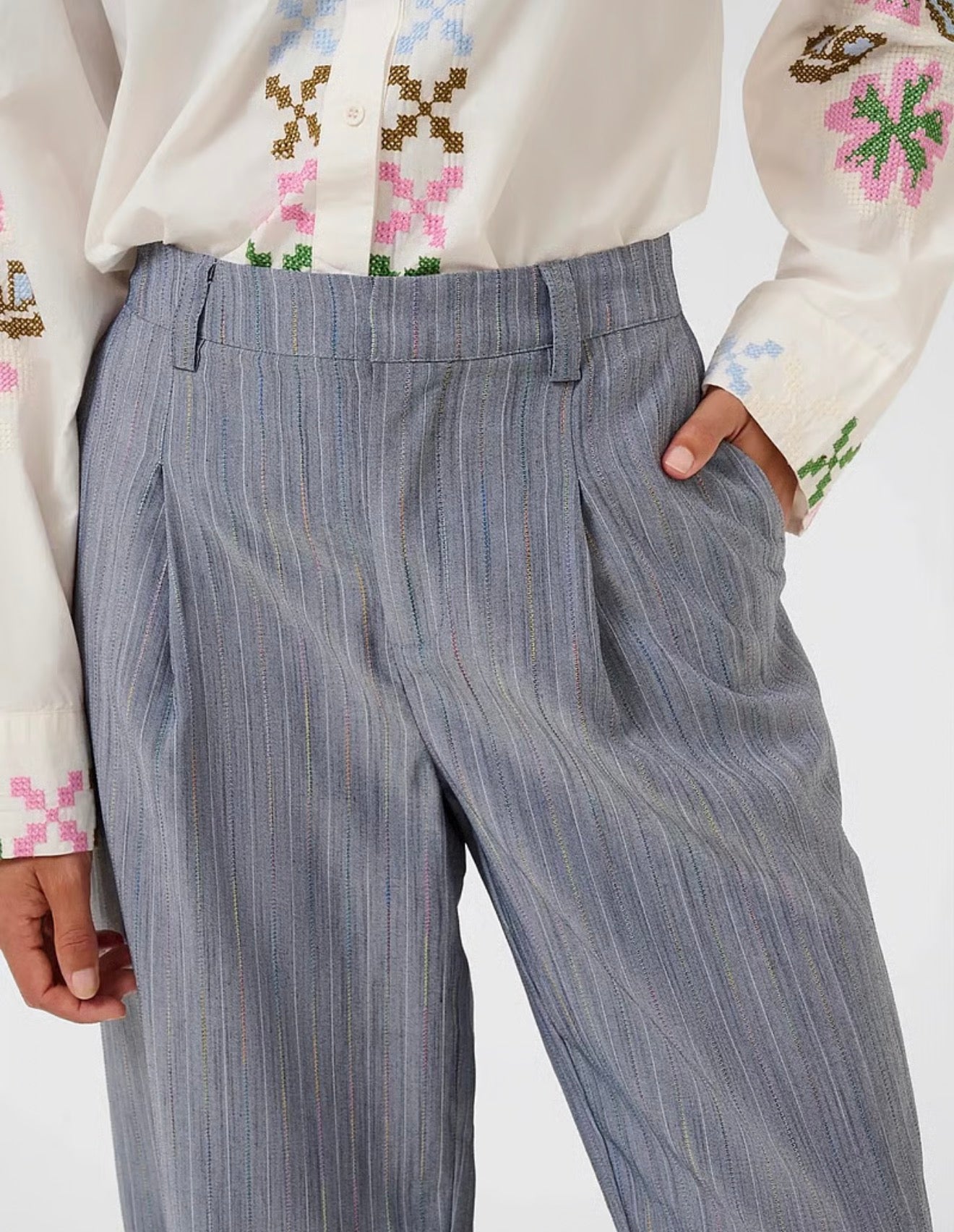 CUrainbow trousers
