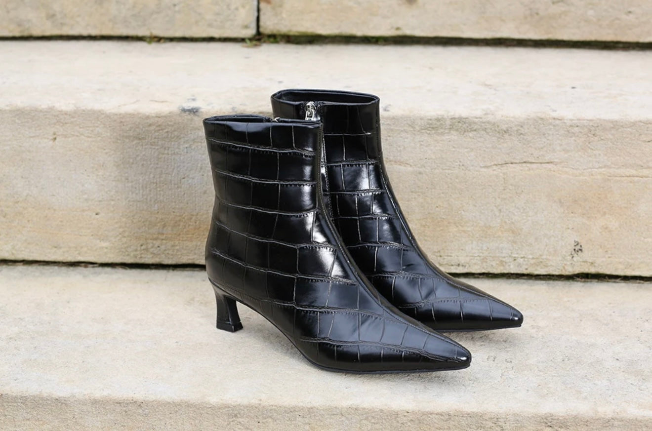 Malik Boot Black
