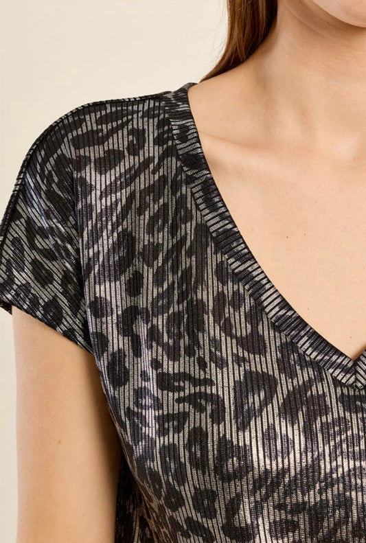 Ribbed Leopard Print T-Shirt