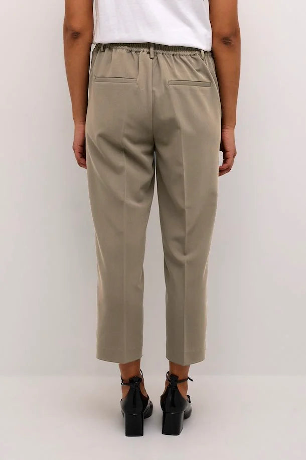 Kasakura Cropped Pants