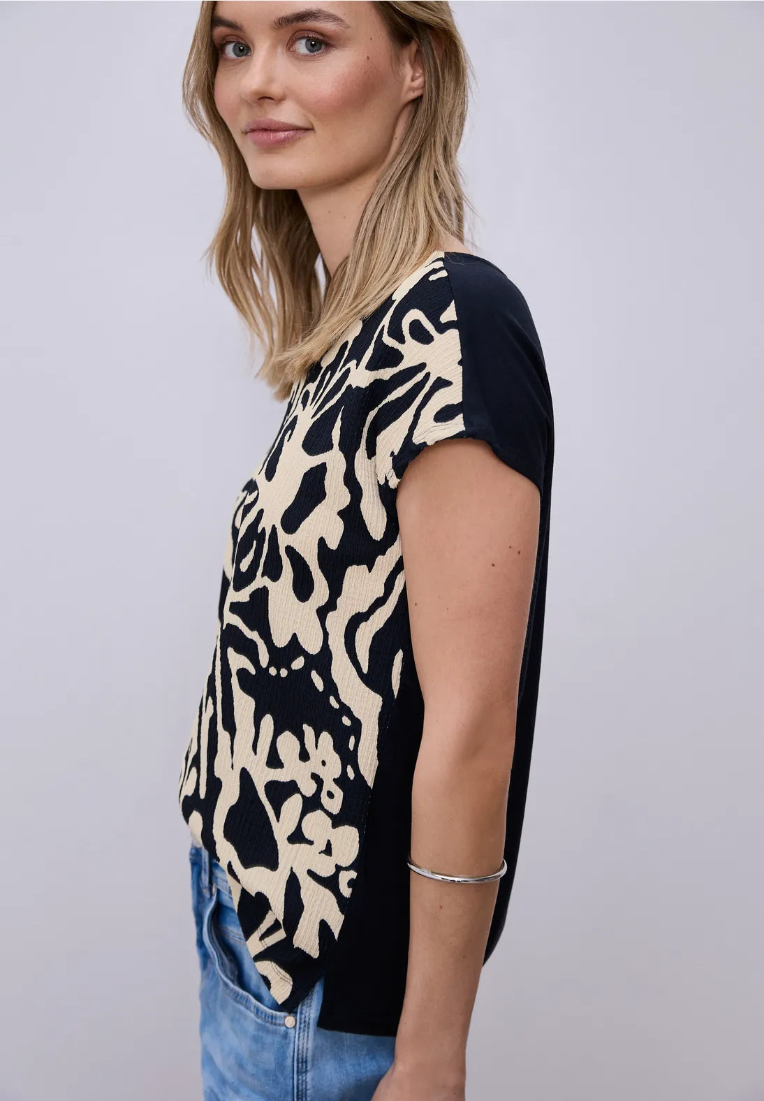 Ellie top