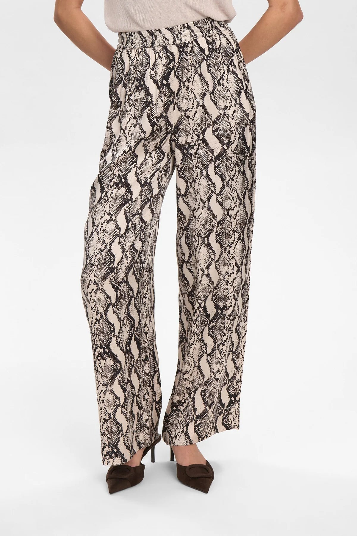 Nuvictoria Trousers