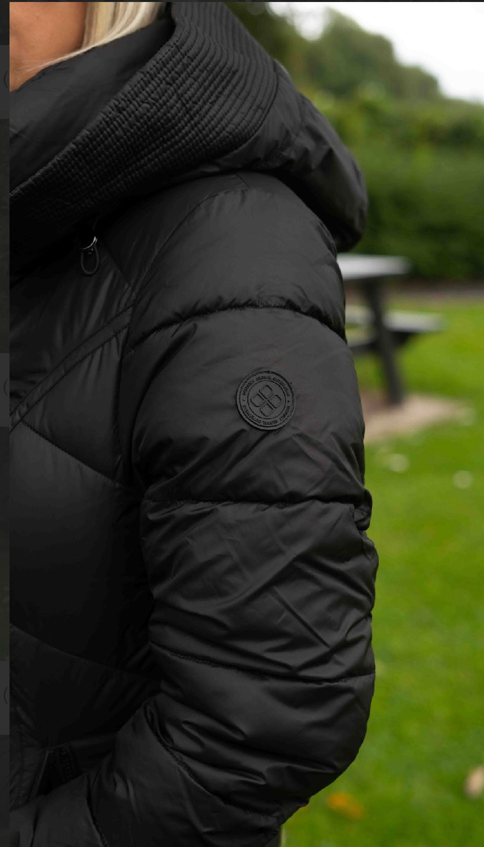 AROSA Black Coat
