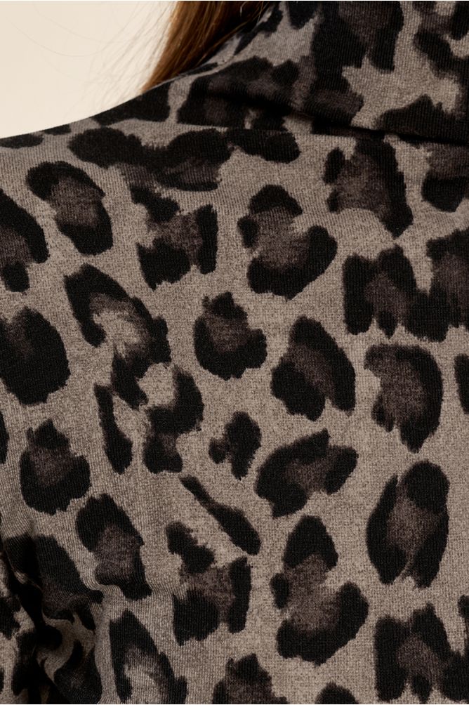 Leopard Top