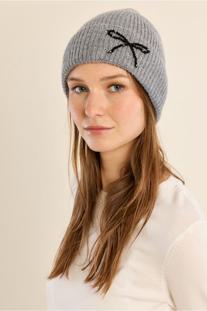 RIBBED KNIT HAT