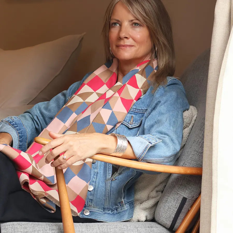 Triangle print scarf