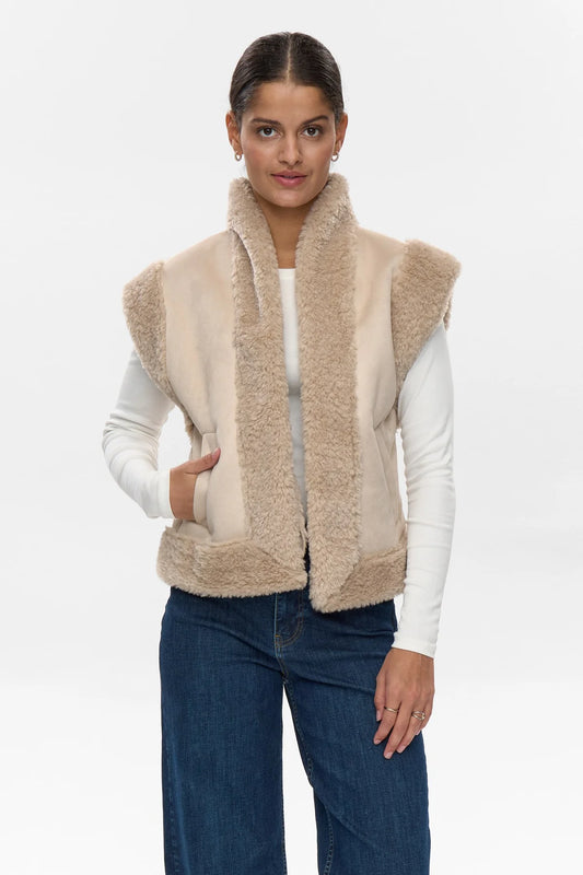 ELLIOT VEST