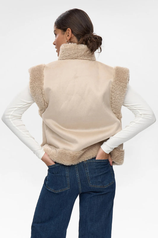 ELLIOT VEST