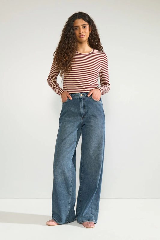 Nurixie Top
