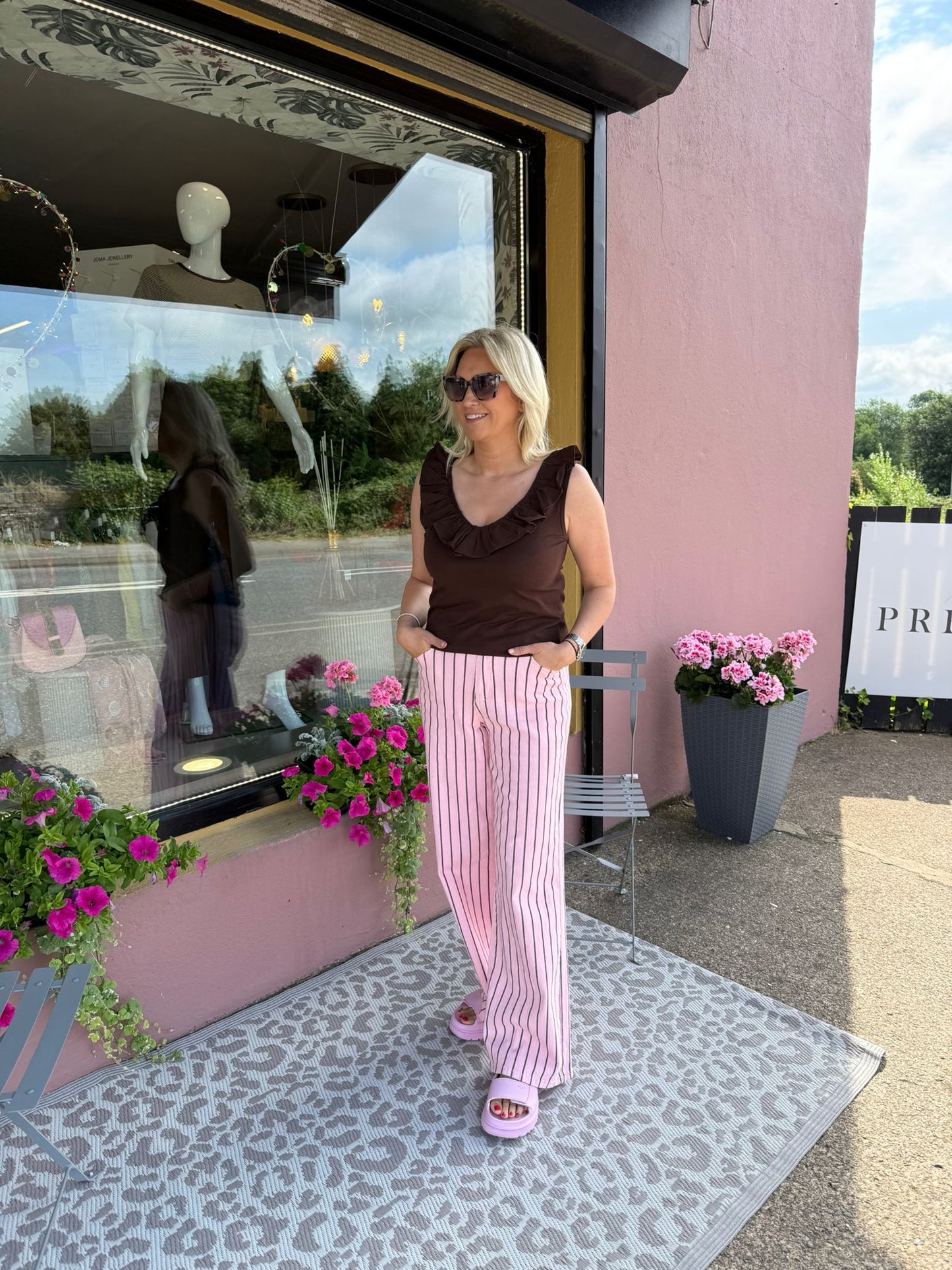 Anna Jeans