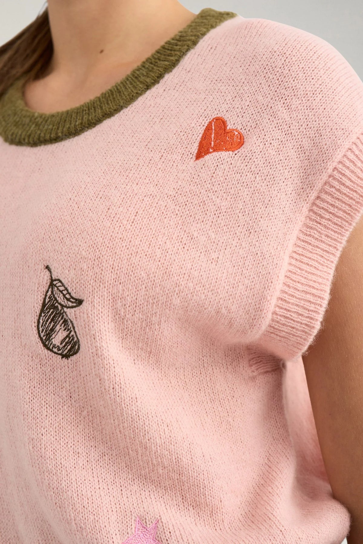 NUYPPA VEST