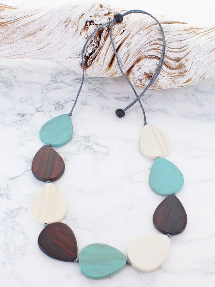 WOODEN TEARDROP NECKLACE