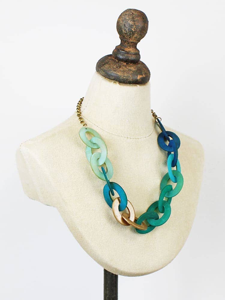LINKED HORN LOOP NECKLACE