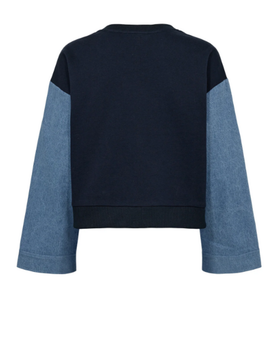 NUbrienne sweatshirt